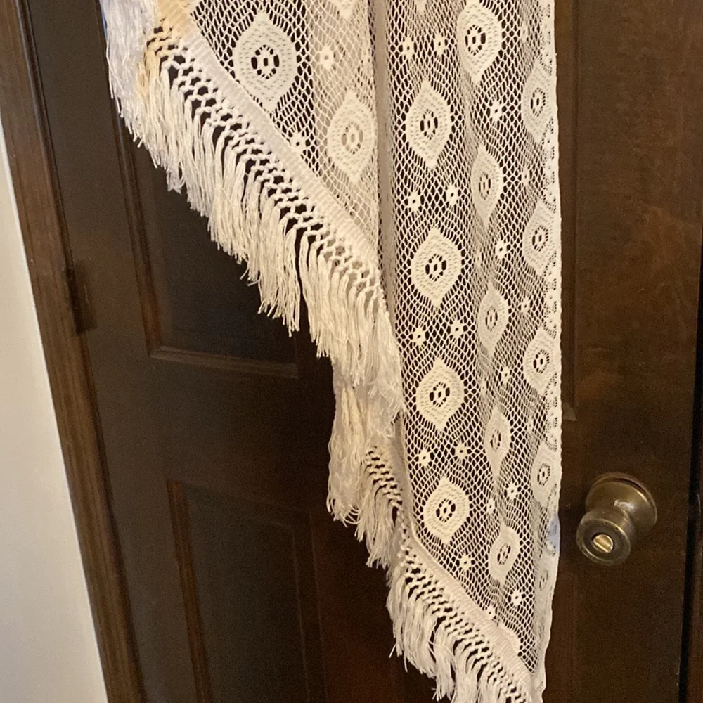 Pair cream lace curtains swag sides 64” x38” 2 valances 54”x 16” - Picture 2 of 6